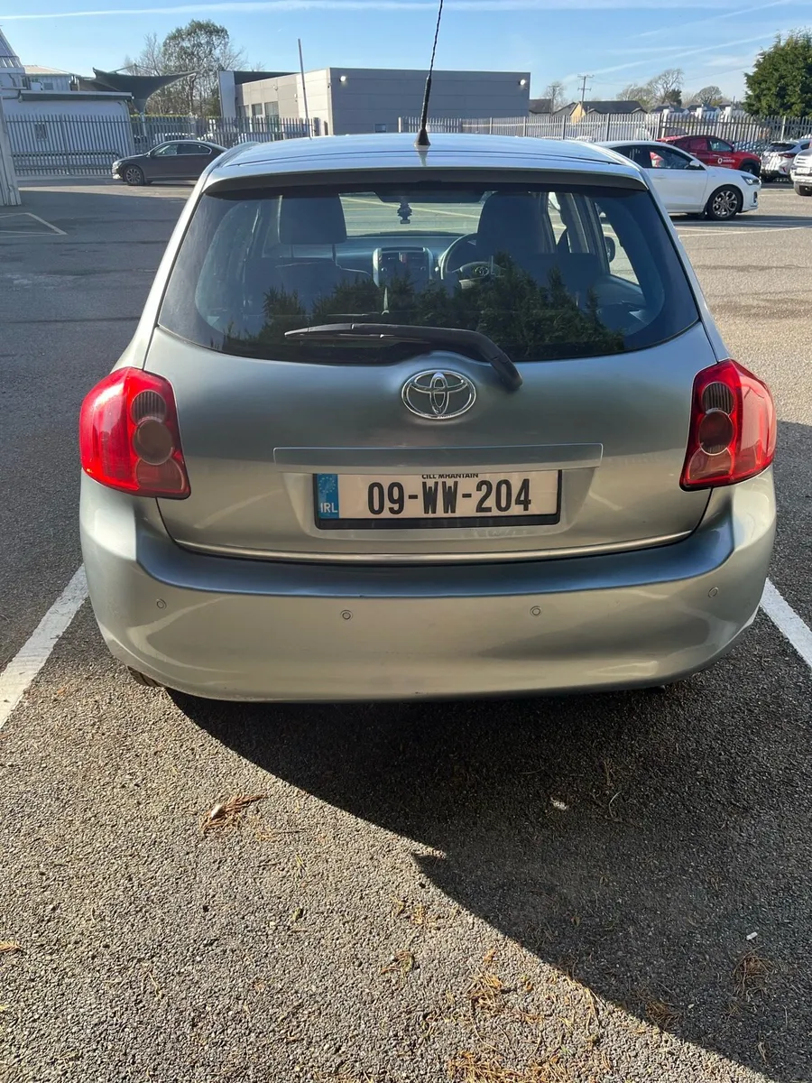 Toyota Auris 1.4 Petrol NCT + TAX - Image 4