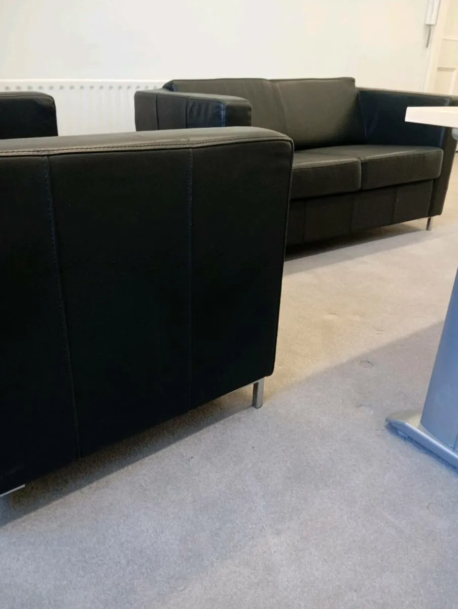 2 seater genuine leather sofas - Image 4