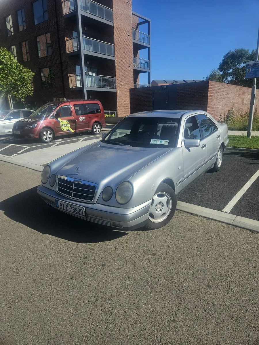 Mercedes benz E230 - Image 1