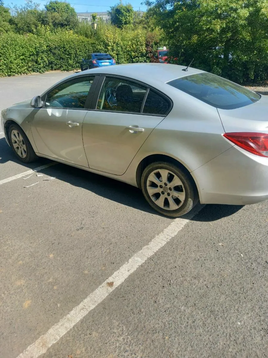 Car - Image 4