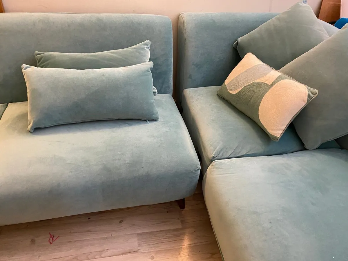 Ez living sofa - Image 4