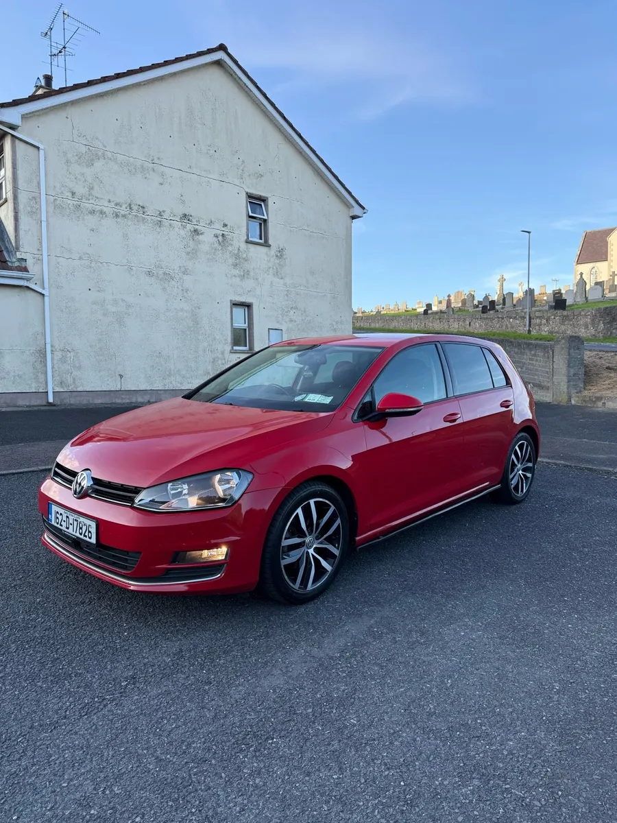 2016 Volkswagen Golf - Image 2