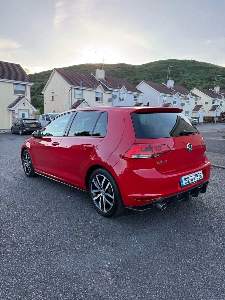 2016 Volkswagen Golf - Image 3