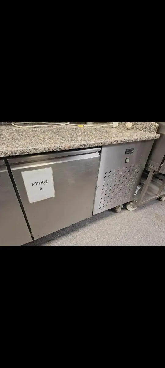 Catering fridge - Image 2