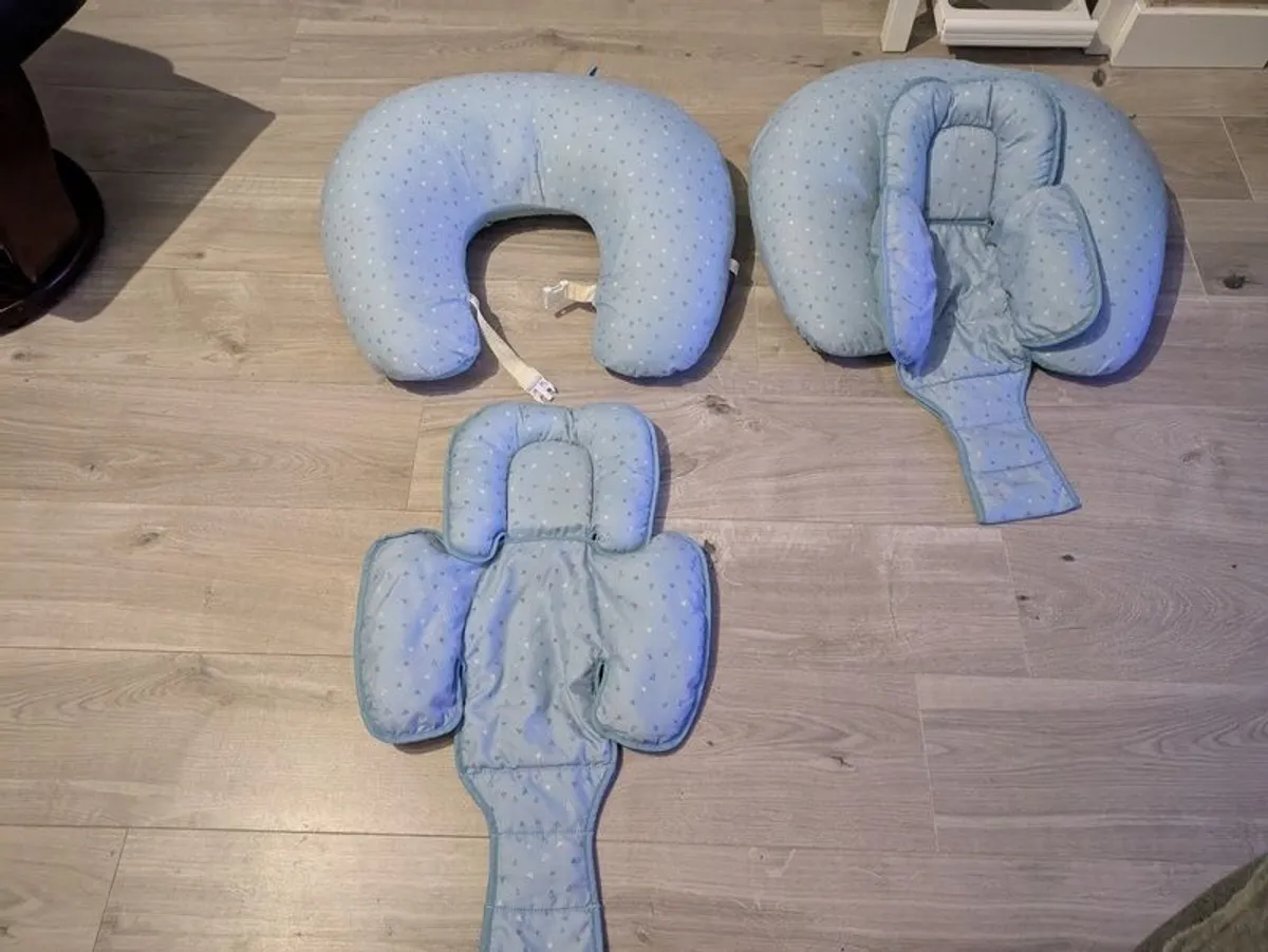 Feeding Pillows - Image 2