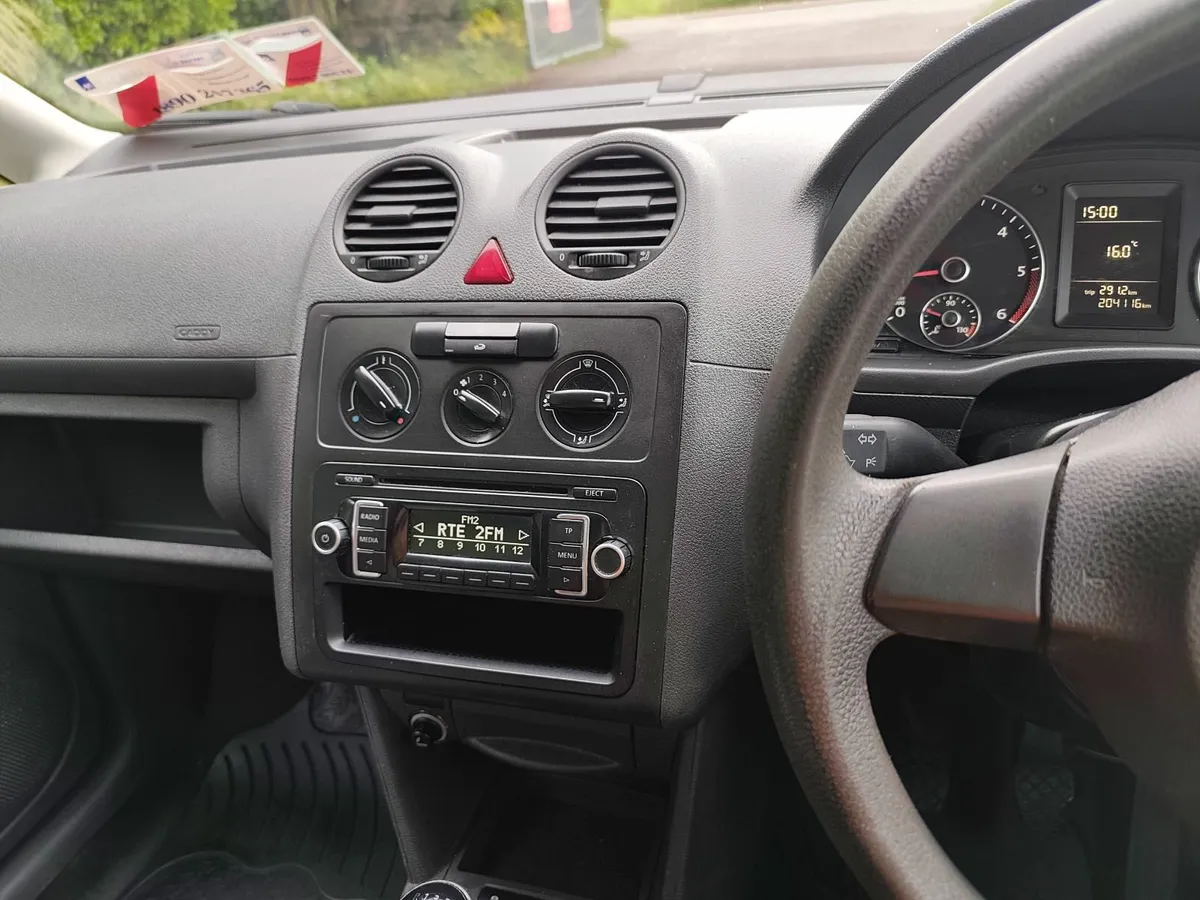 Volkswagen Caddy 2012 - Image 4