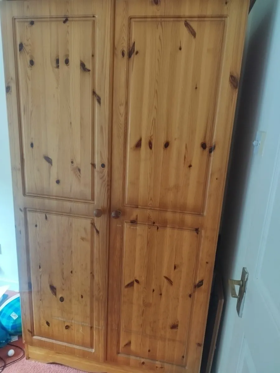 Solid pine Wardrobe - Image 1