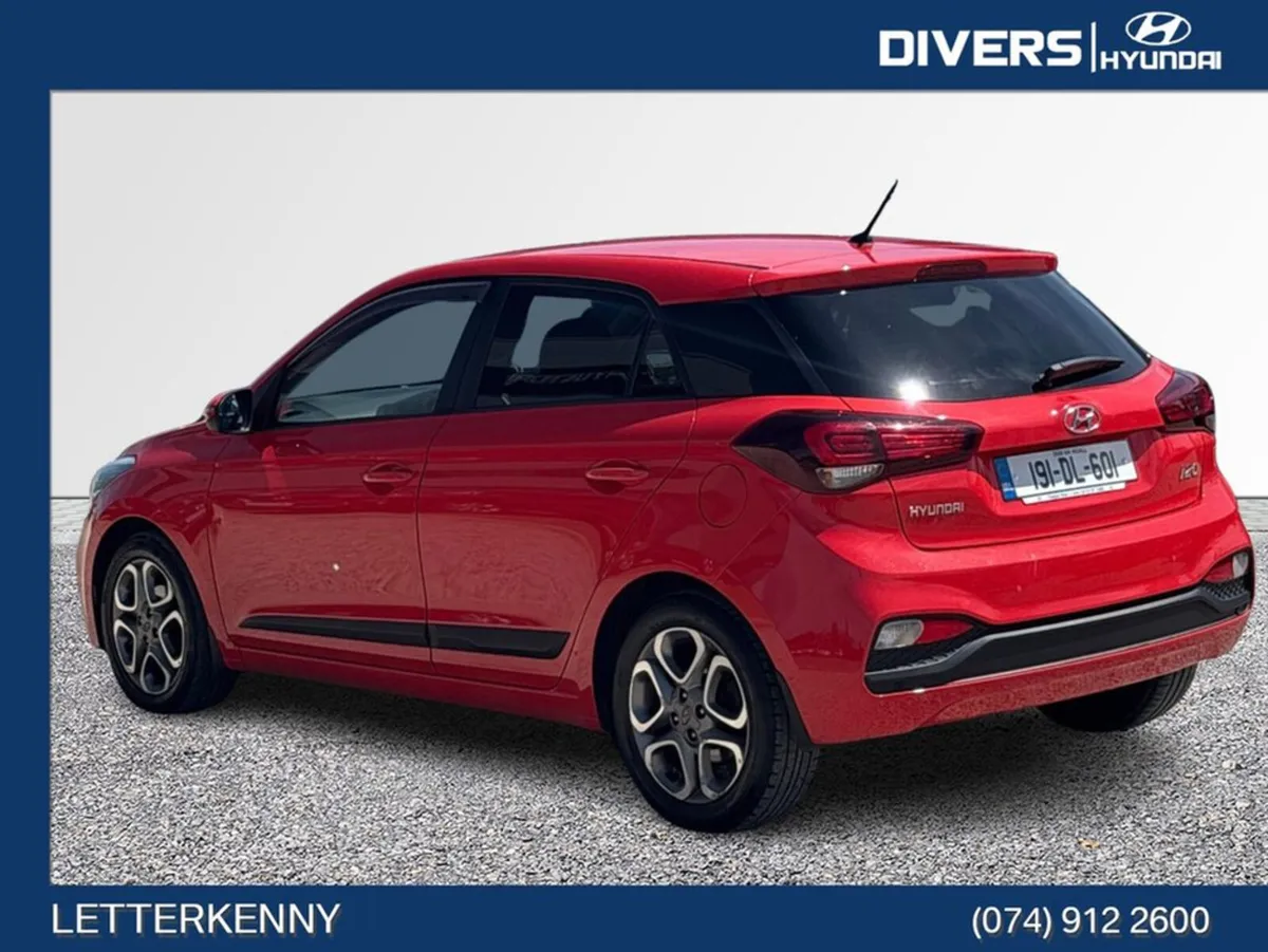 Hyundai i20 Active Deluxe - Image 3