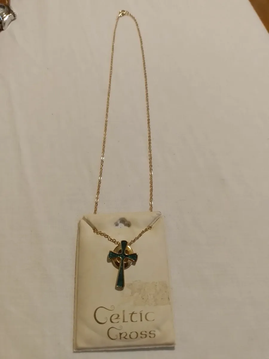 Celtic Cross Gold Colour - Image 2