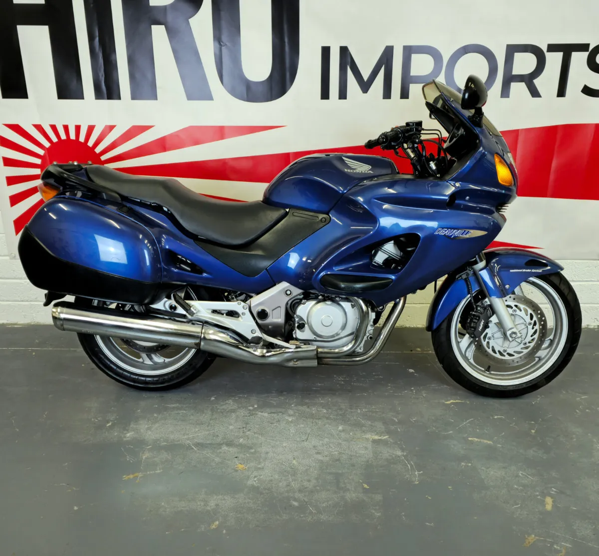 2006 Honda Deauville 650 NT650V - Image 1