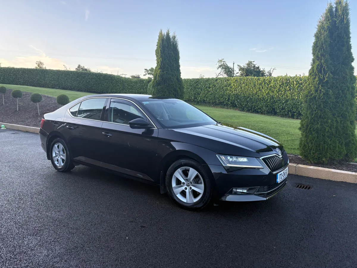 Skoda Superb 2017 - Image 3