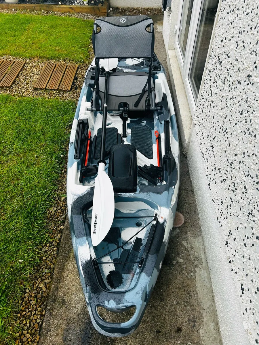 Moken 10 Kayak (Includes Paddle & Seat) - Image 4