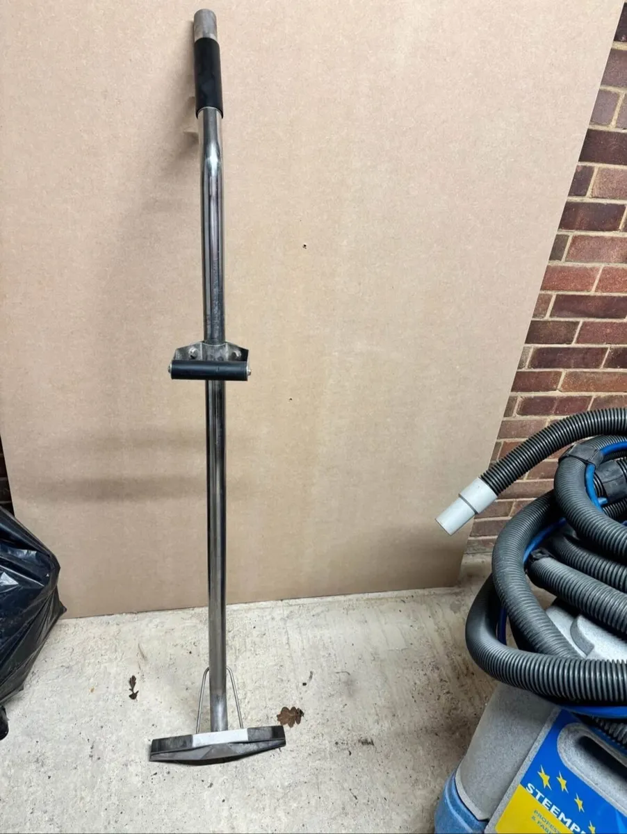 Carpet Cleaning Machine - Image 3