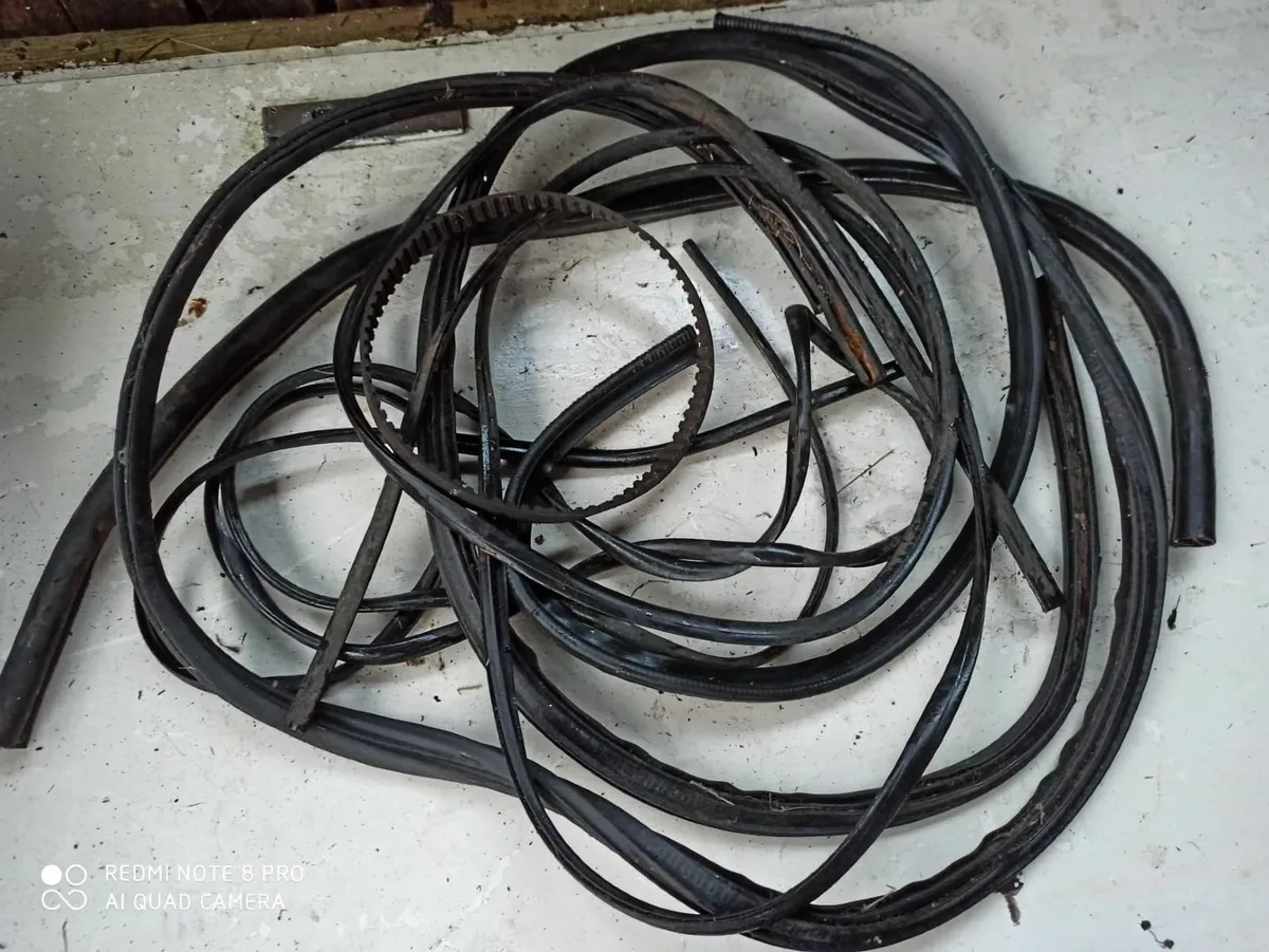 Ford Sierra parts & other ford parts. - Image 4