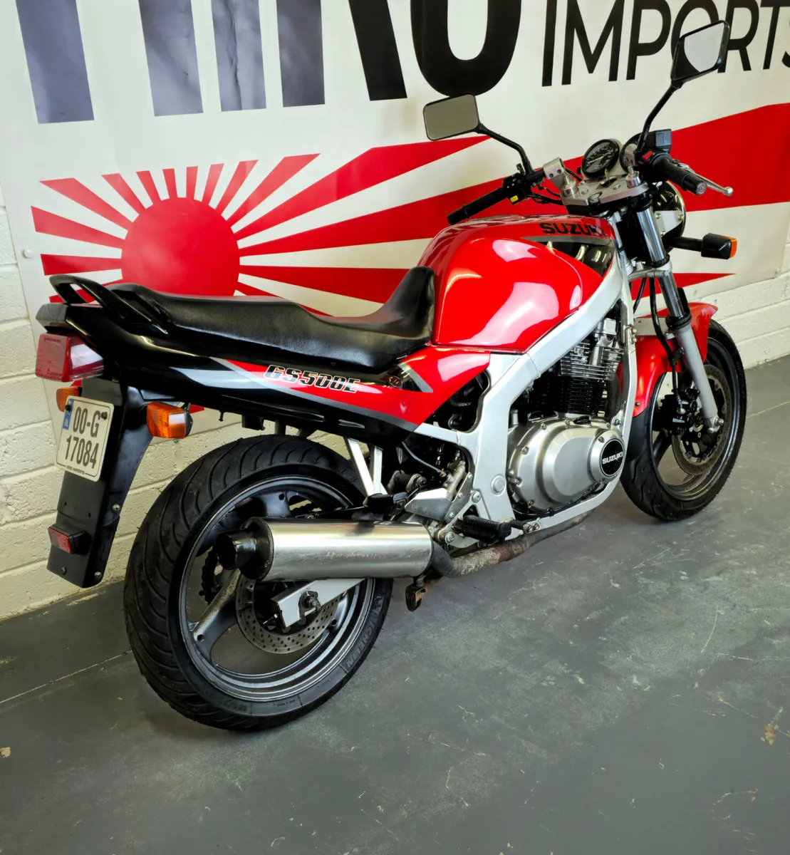2000 Suzuki GS500 - Image 2