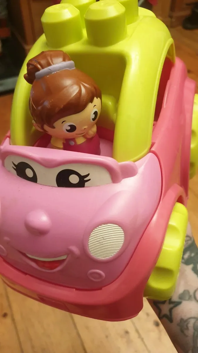 Princess lego car - Image 2