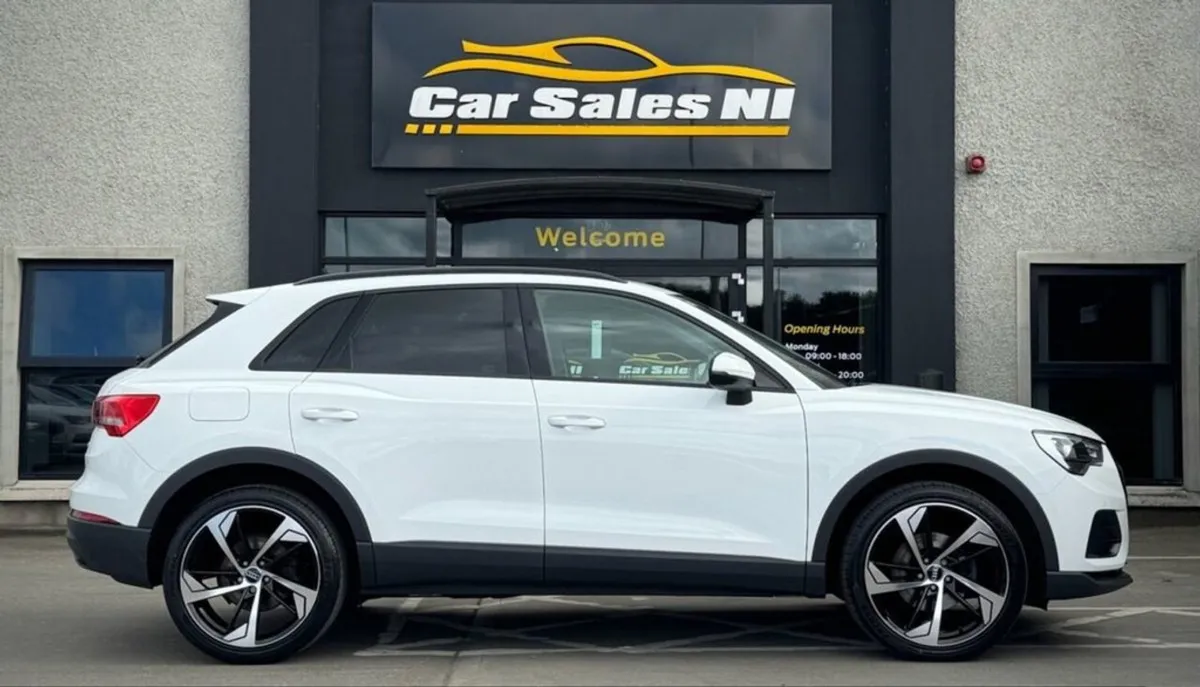 Audi Q3 2.0 TDI 35 Technik SUV 5dr Diesel S Tronic - Image 3