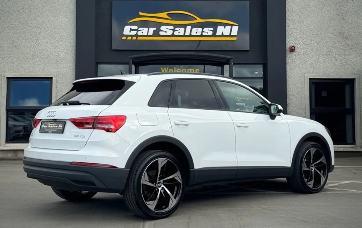 Audi Q3 2.0 TDI 35 Technik SUV 5dr Diesel S Tronic - Image 4