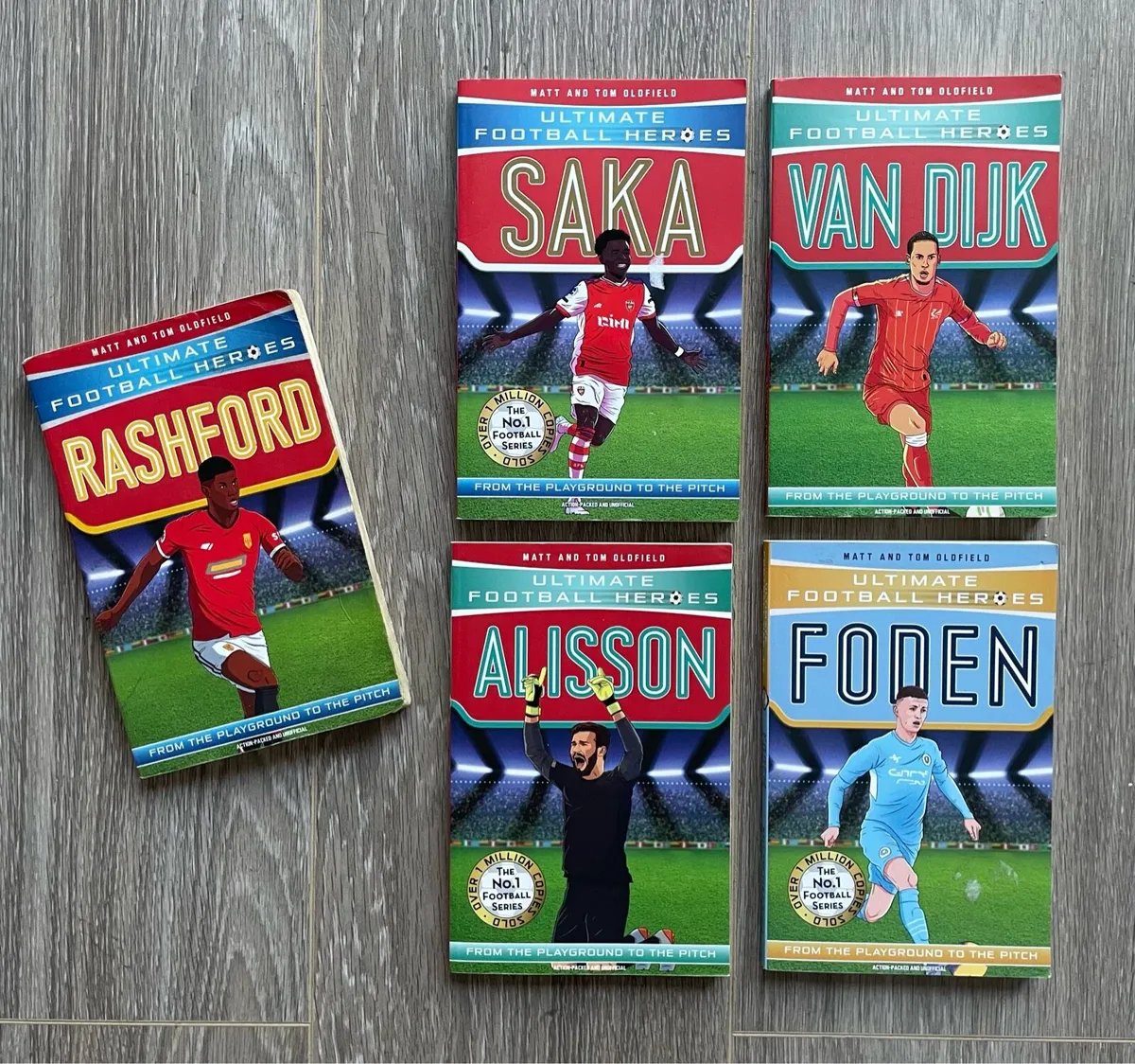 5 Ultimate Football Heroes plus 1 FREE - Image 1