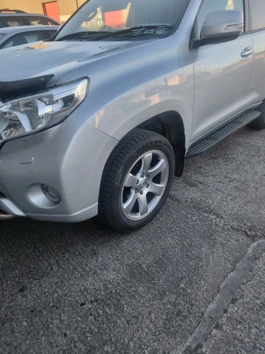 20" landcruiser alloys NEW - Image 2