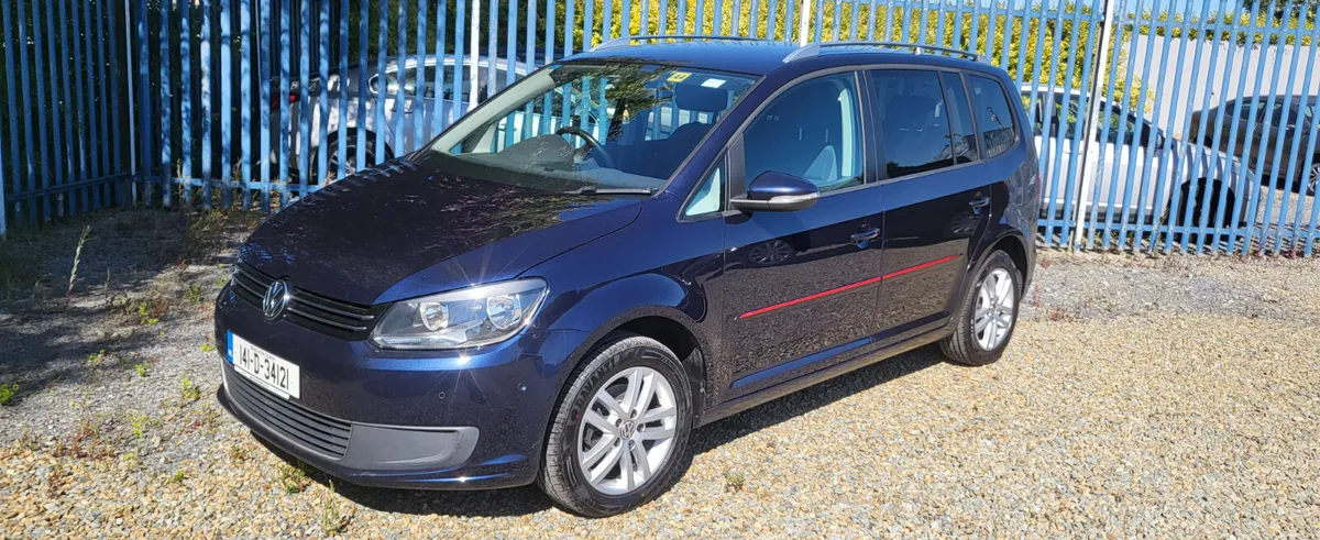 AUTOMATIC Volkswagen Touran 2014 - Image 1