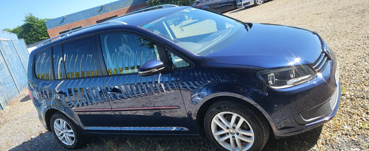 AUTOMATIC Volkswagen Touran 2014 - Image 3