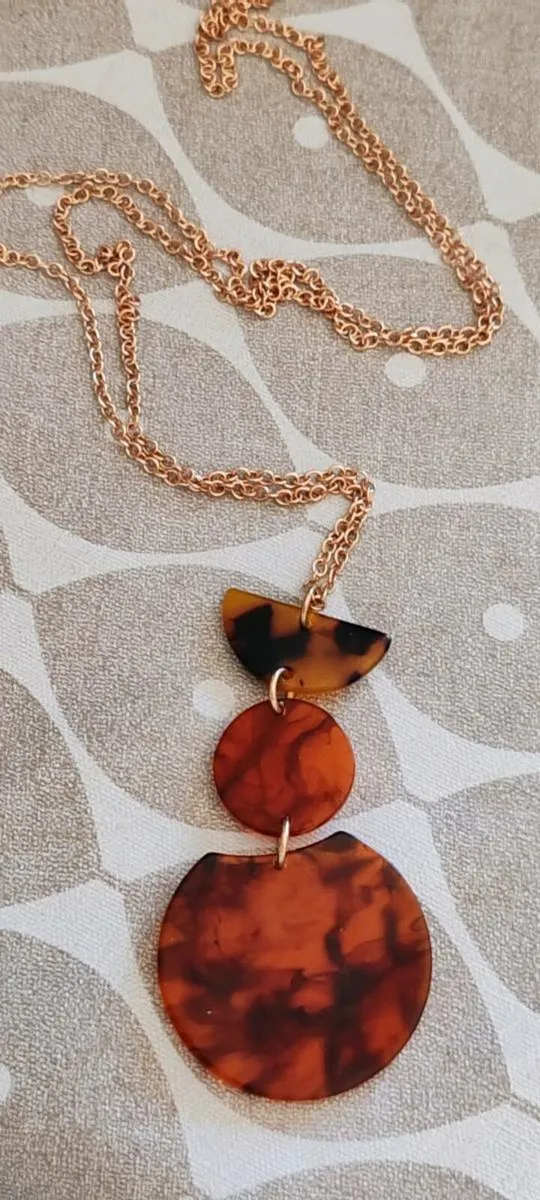 Vintage style pendant - Image 1