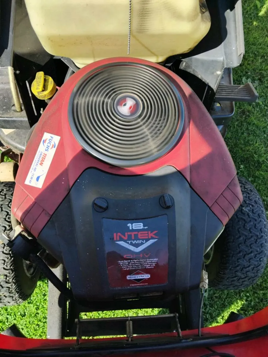Ride on lawnmower 18hp - Image 4