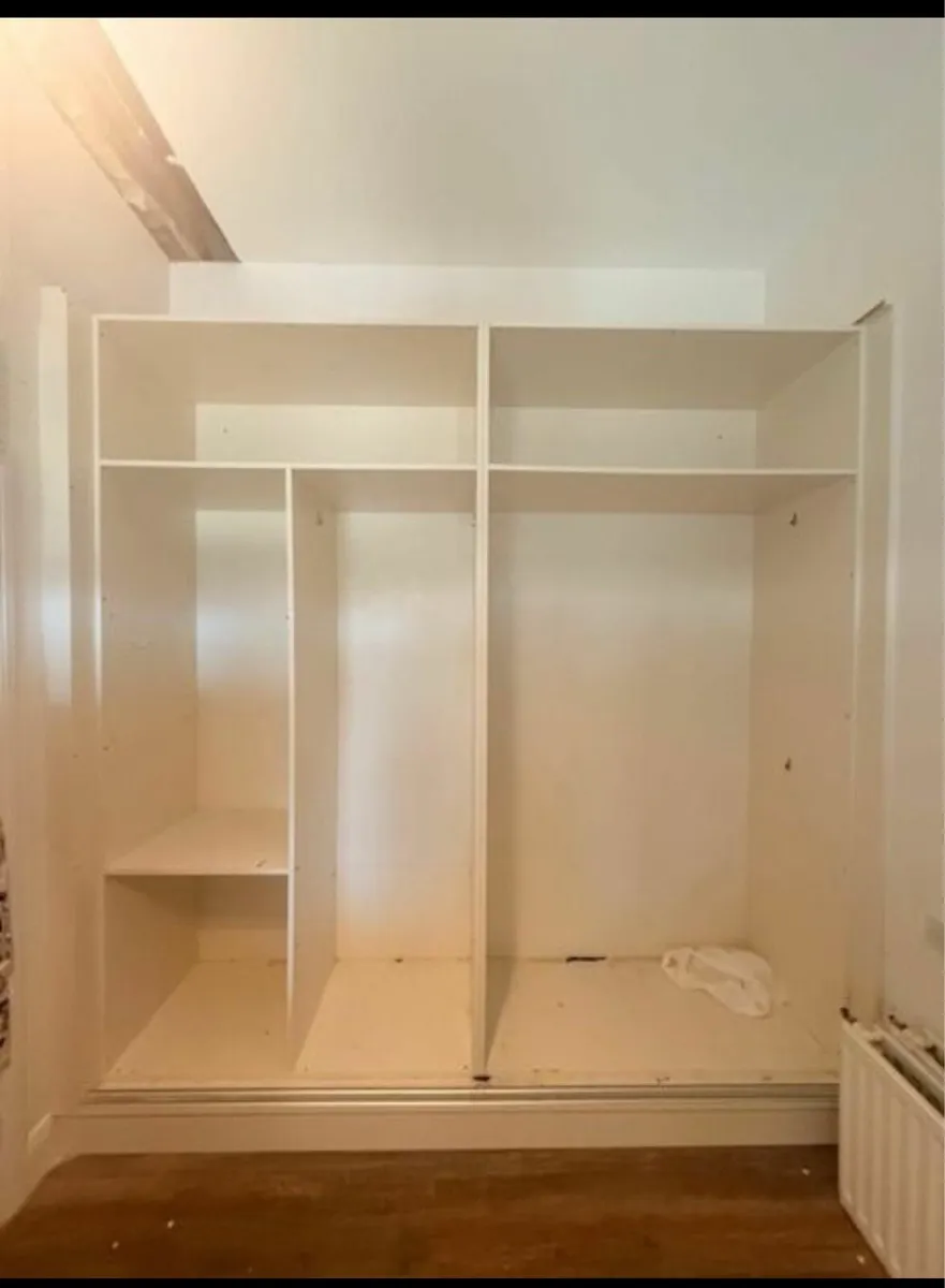 Sliding wardrobe - Image 2
