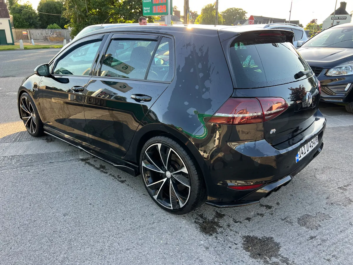 Volkswagen Golf 2014 2.0TFSI R DSG 300HP BMT 4MOTI - Image 3