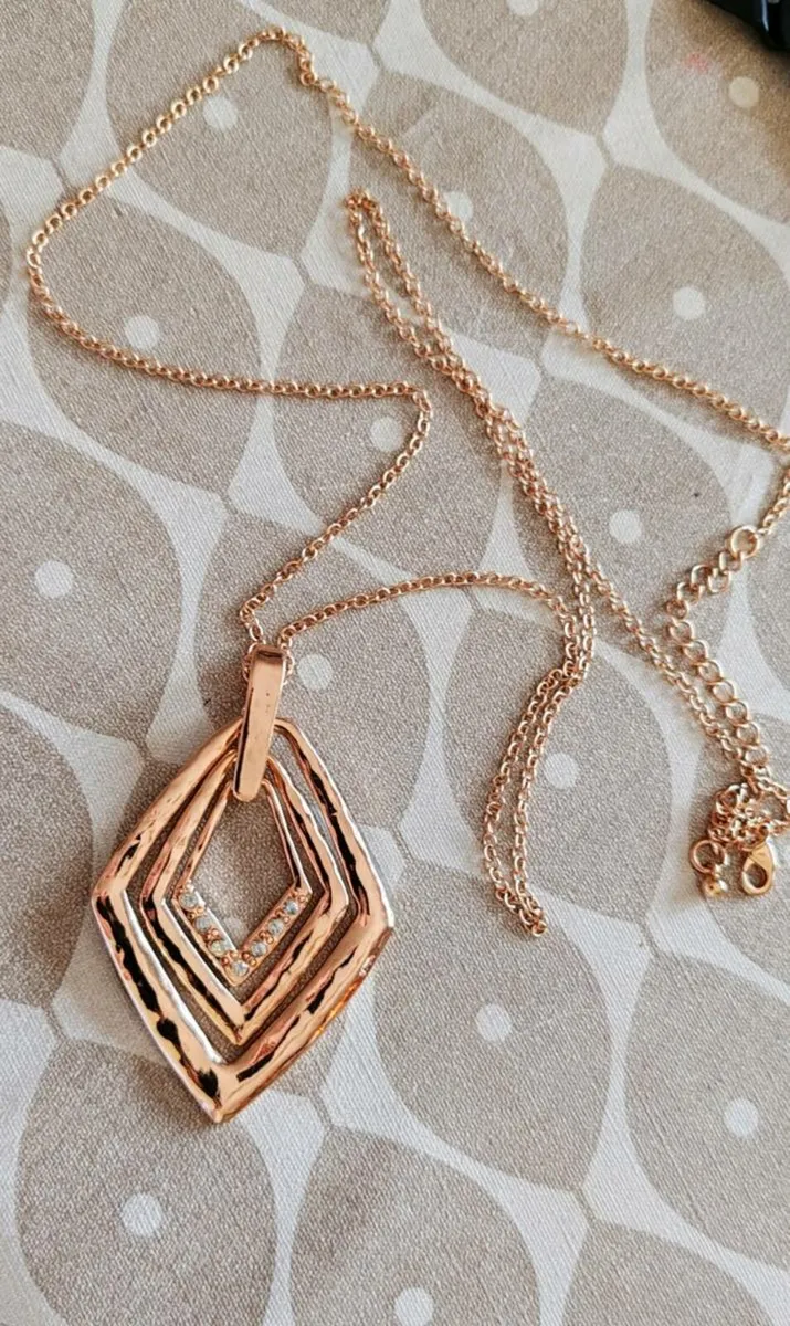 Pendant - Image 1