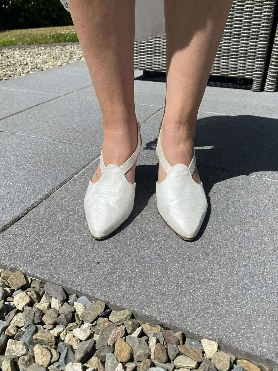 Wedding shoes - Image 1