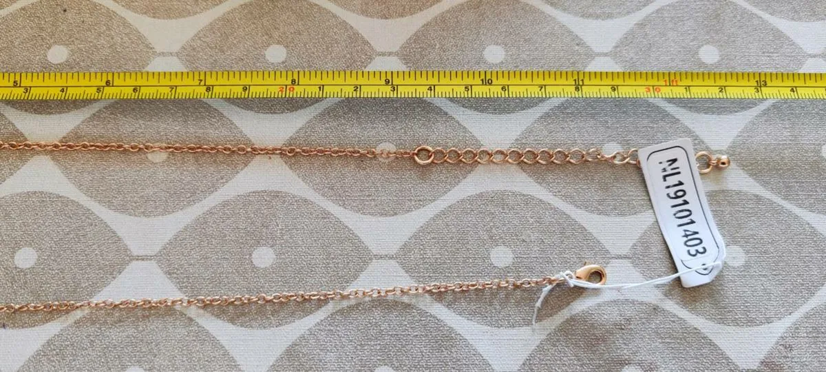Costume necklace - Image 4