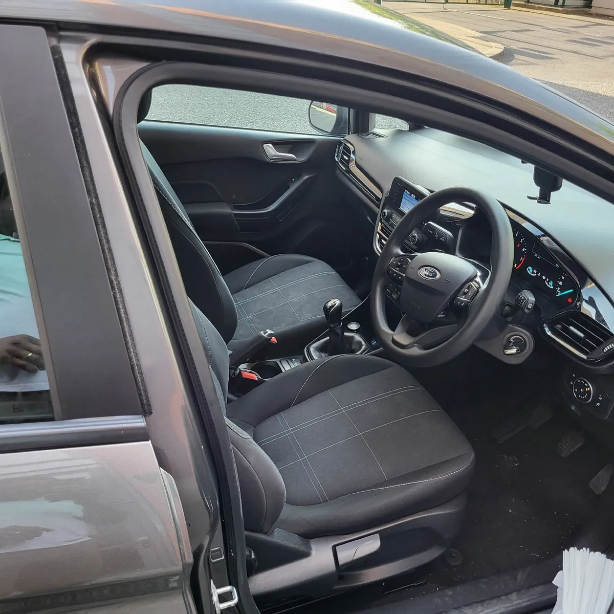 Ford Fiesta 2019 low mileage - Image 2