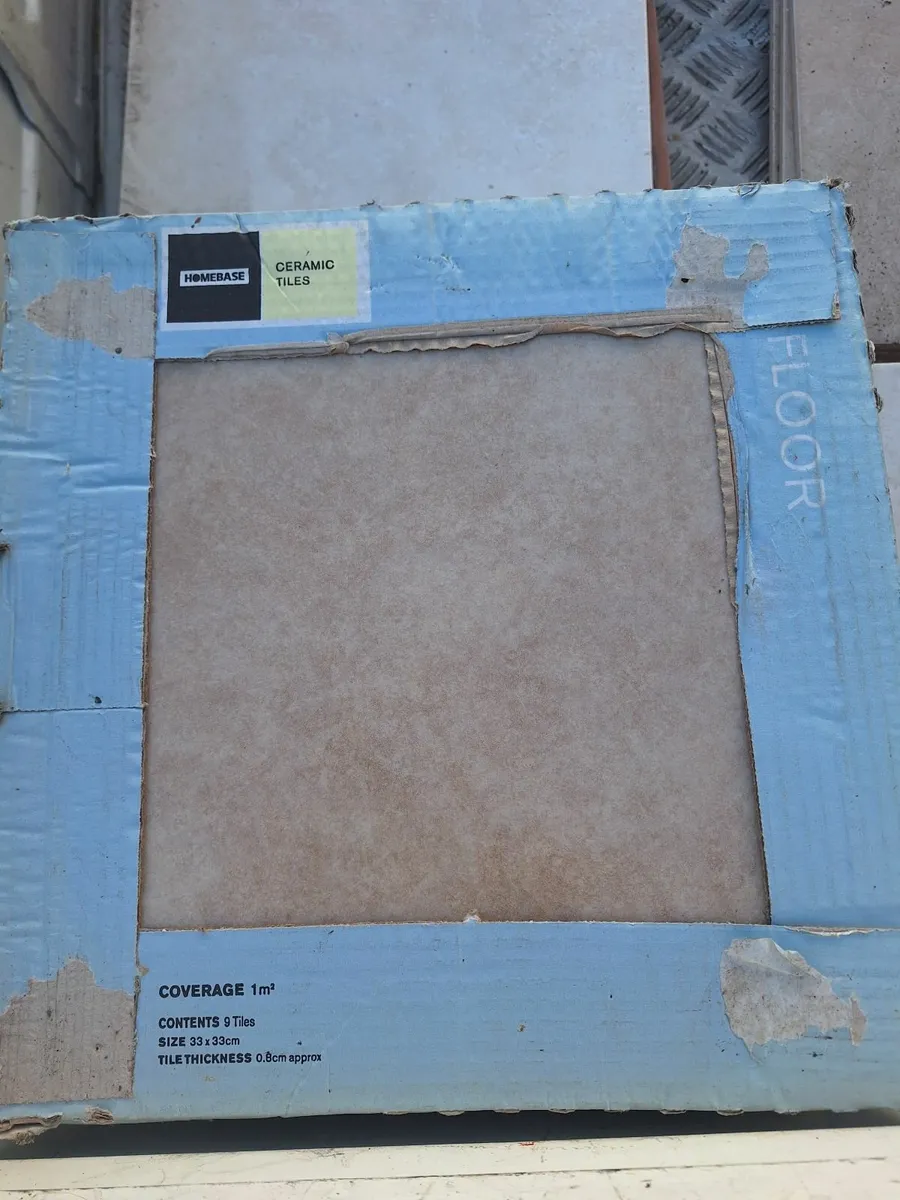 Floor tiles - Image 1