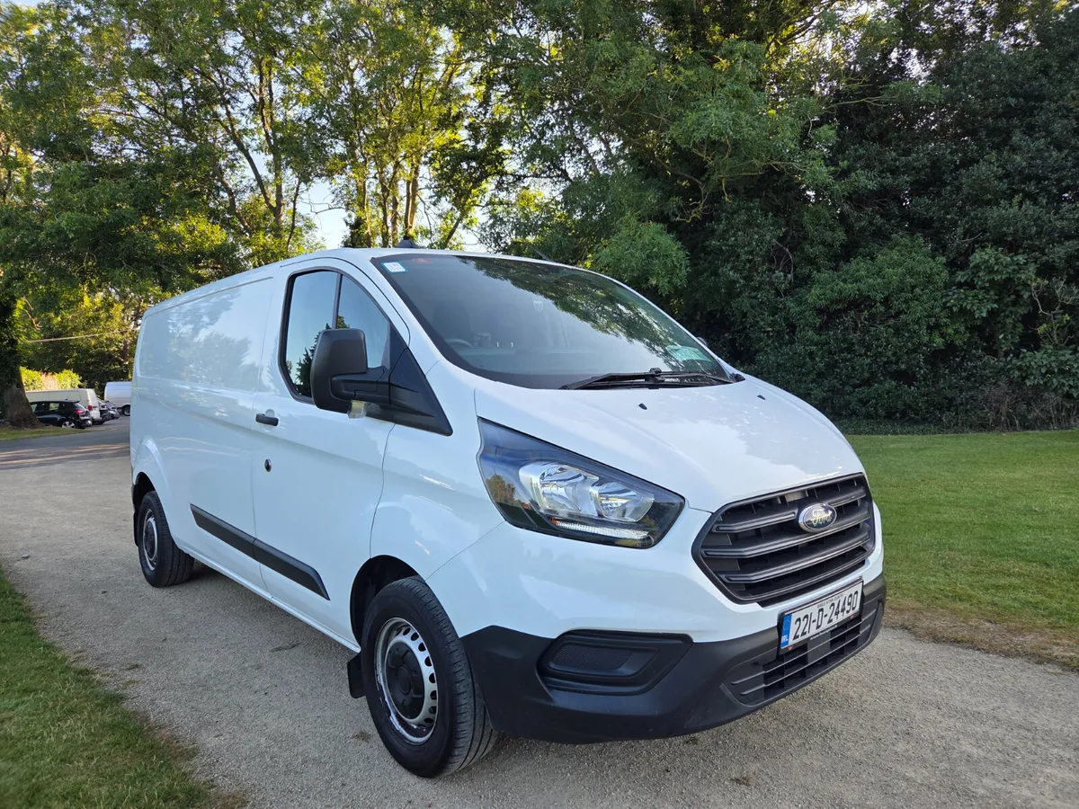 Ford Transit Custom 2022 - Image 2