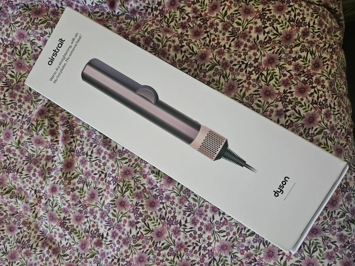 Dyson Airstrait Brand New - Image 1
