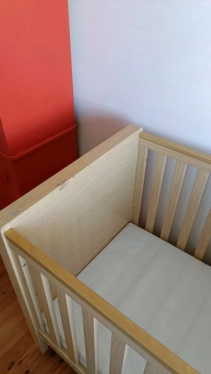 Cot - Image 3