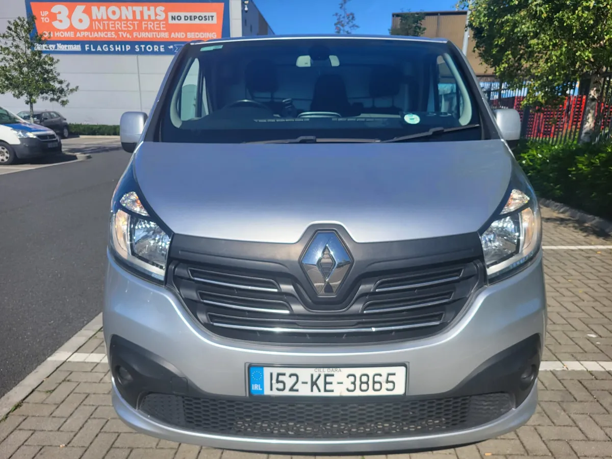 2015 Renult Trafic ONLY 71,243 Miles - Image 2