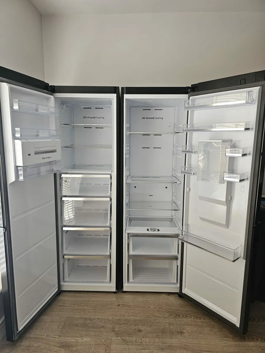 Fridge and freezer - Image 4