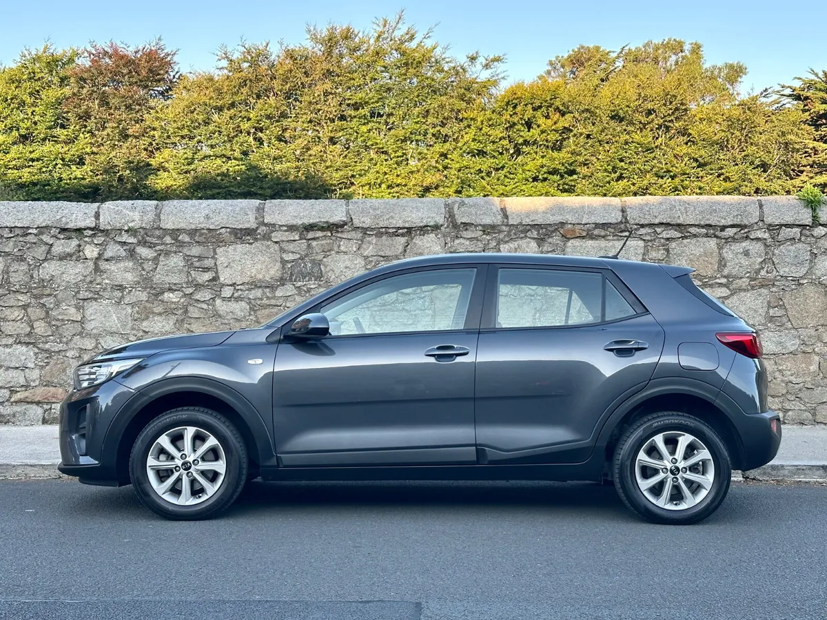 Kia Stonic 1.2 Petrol 5dr Hatchback with low km. - Image 4