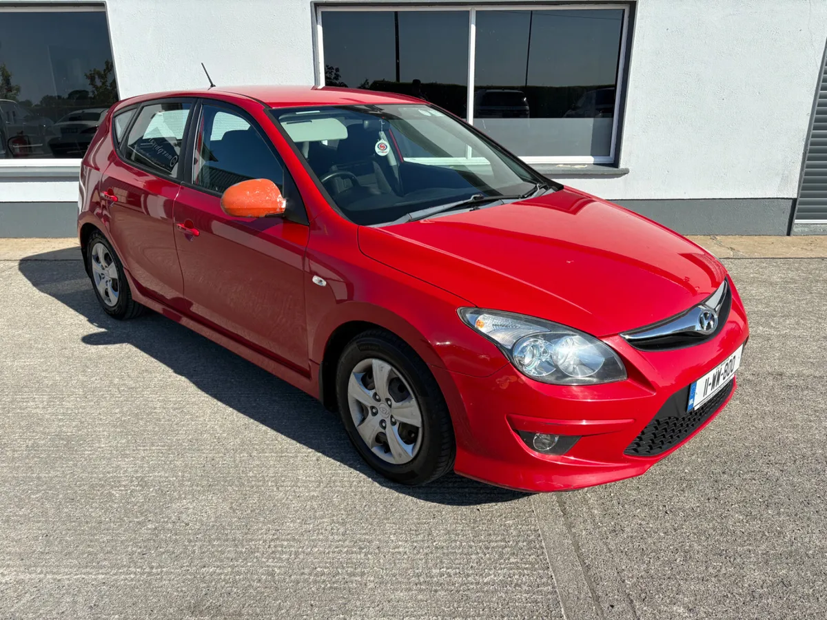 2011 Hyundai i30 Classic 1.6D - Image 1