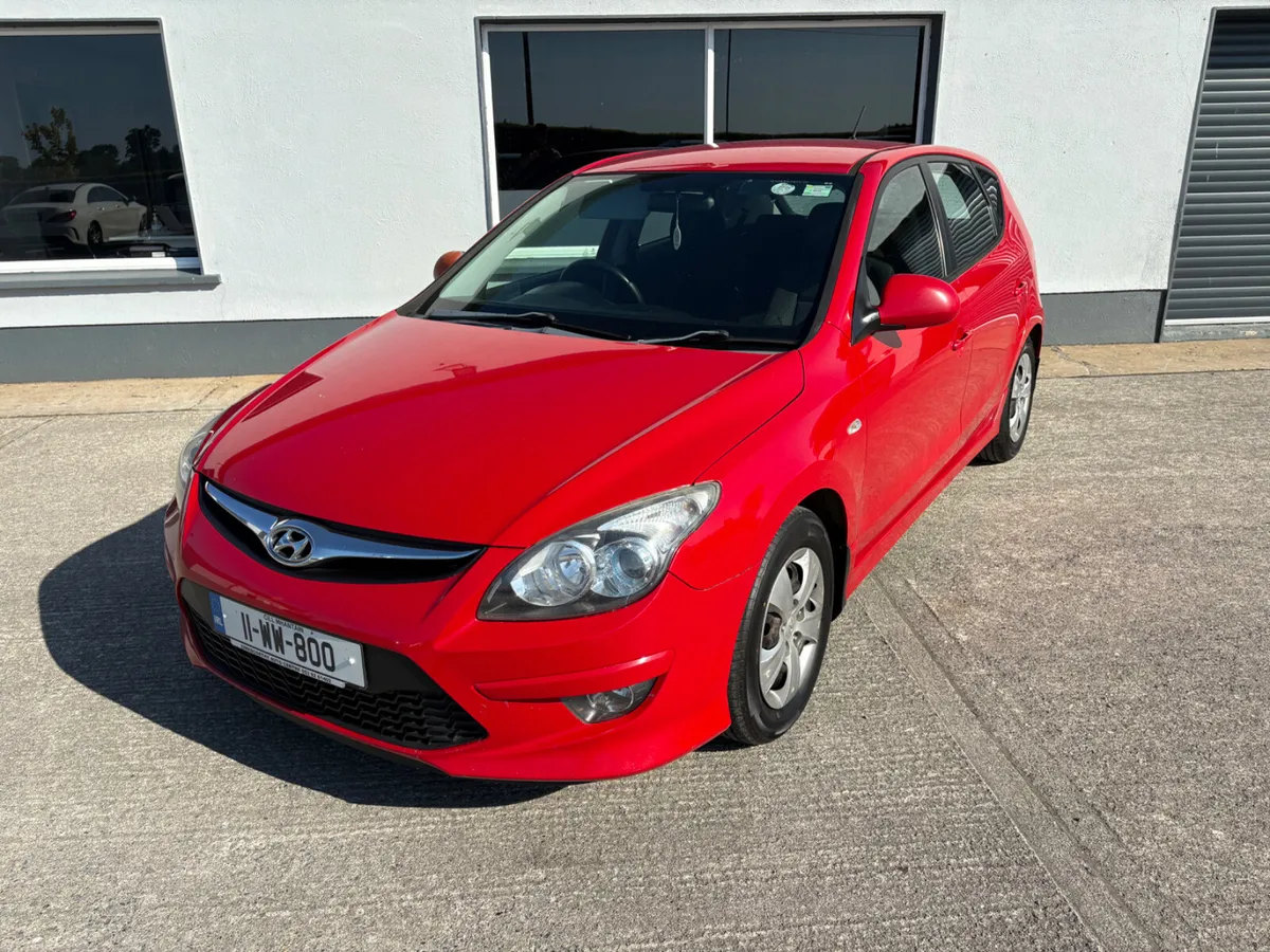 2011 Hyundai i30 Classic 1.6D - Image 3