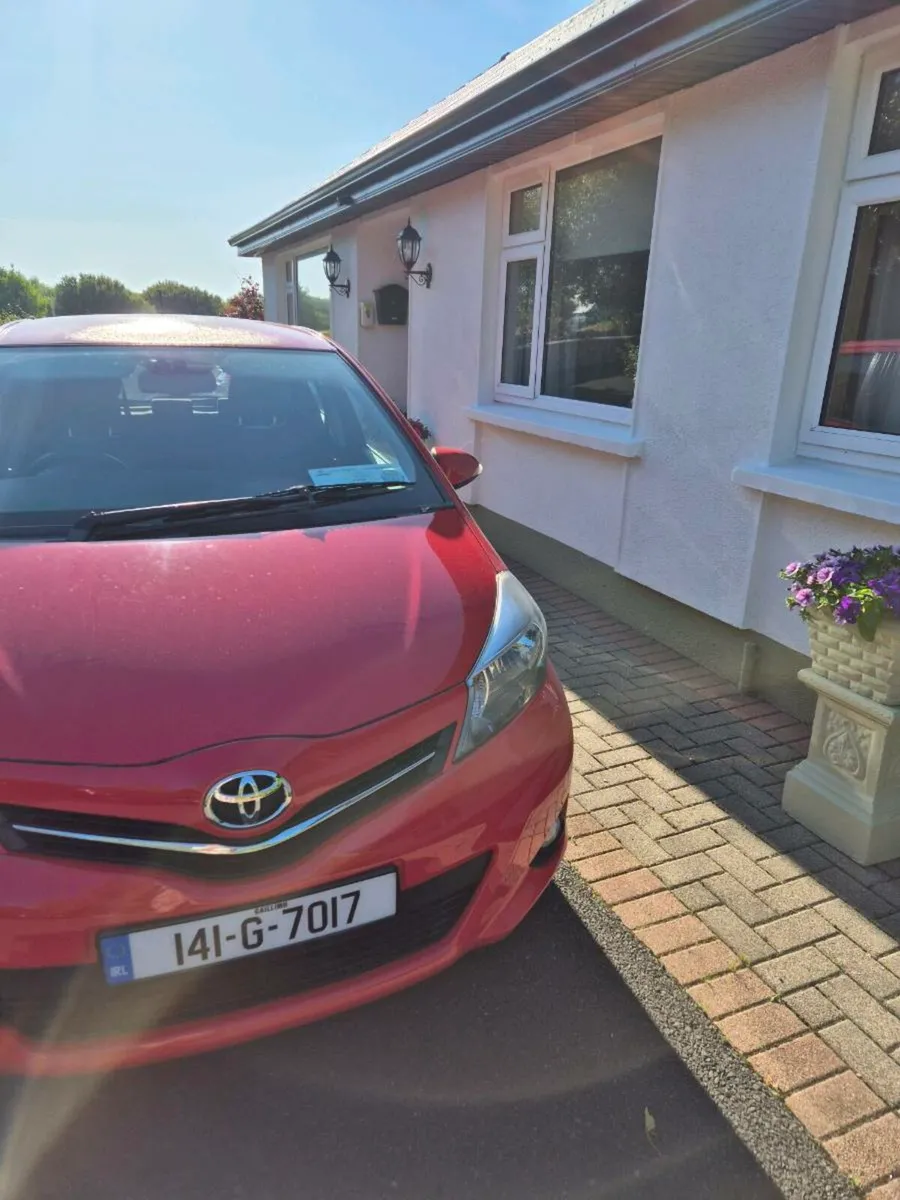 Toyota Yaris 1.3vvti manual - Image 2