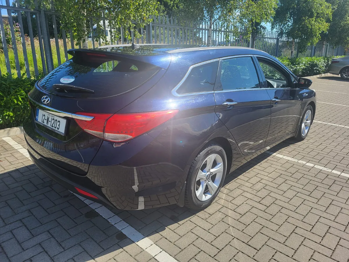 2012 Hyundai i40 Executive Model NEW CHAIN - Image 2