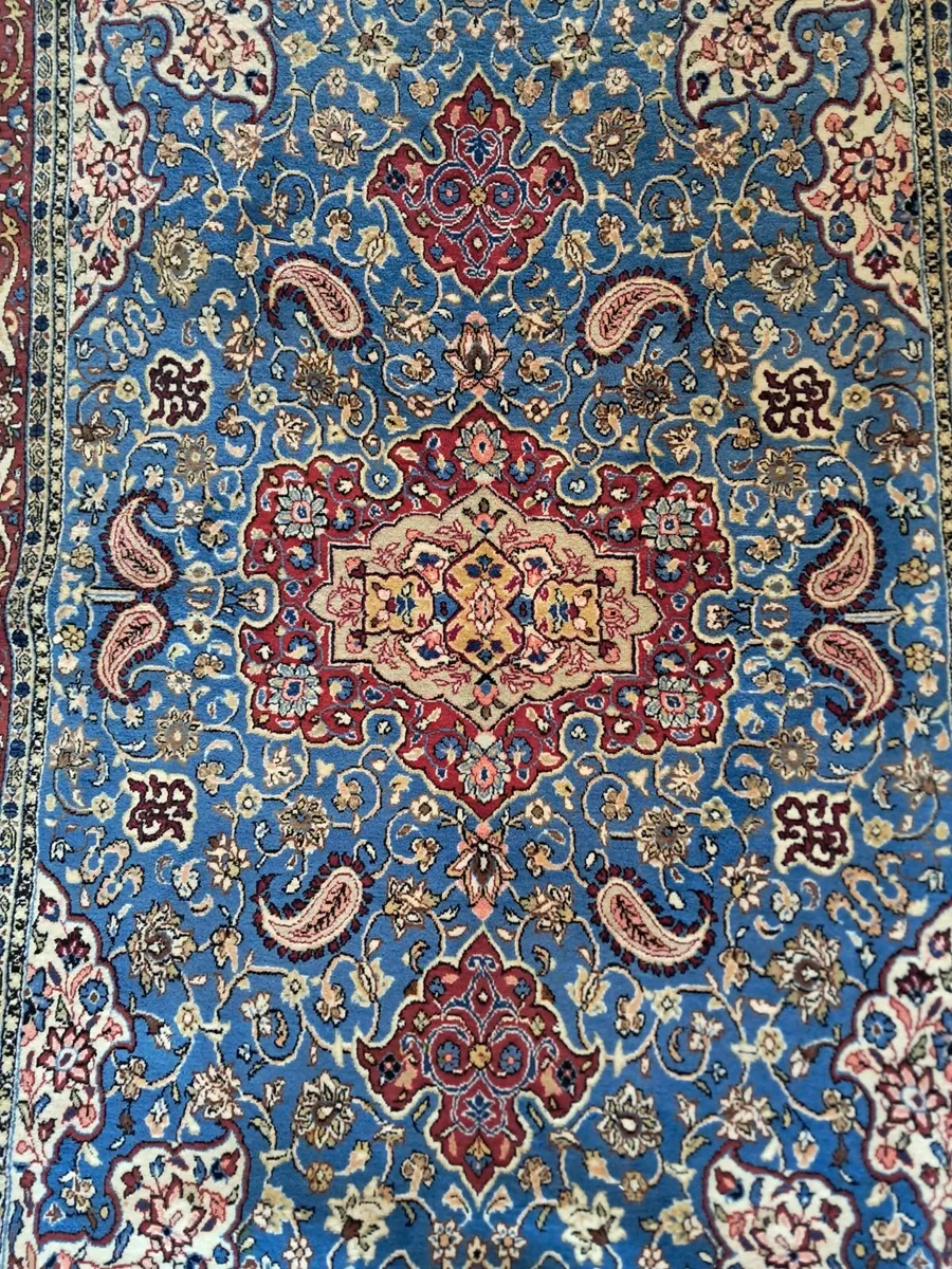 Oriental Hand made Rug - Image 1