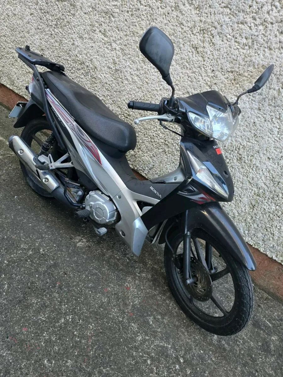 Honda Wave 110i - Image 1