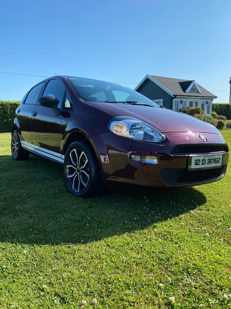 Fiat punto 1.2 petrol 2012 - Image 2
