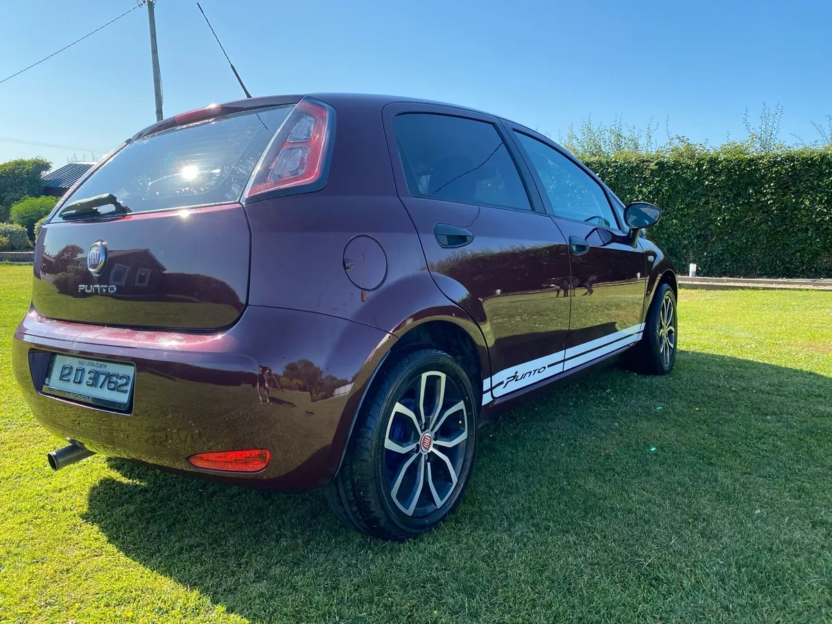 Fiat punto 1.2 petrol 2012 - Image 3