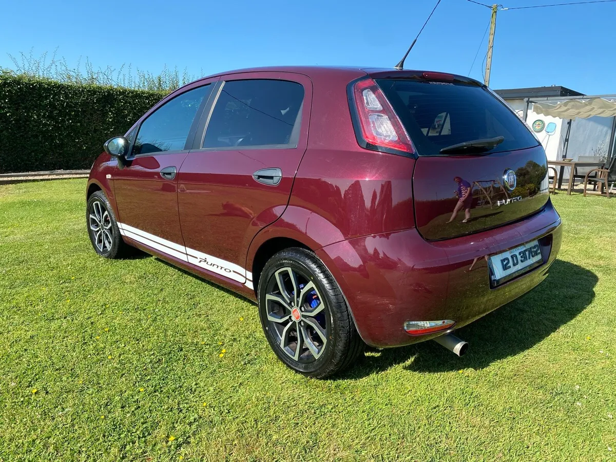 Fiat punto 1.2 petrol 2012 - Image 4